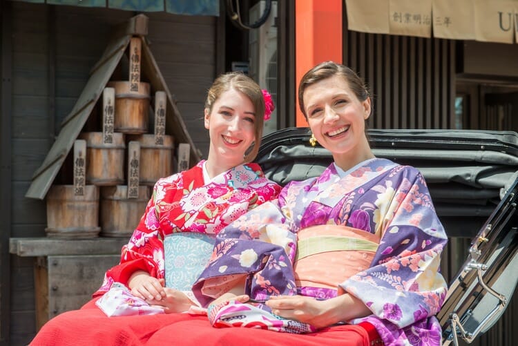 京都の着物レンタルで人力車