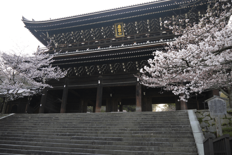 祇園で着物レンタルして知恩院観光