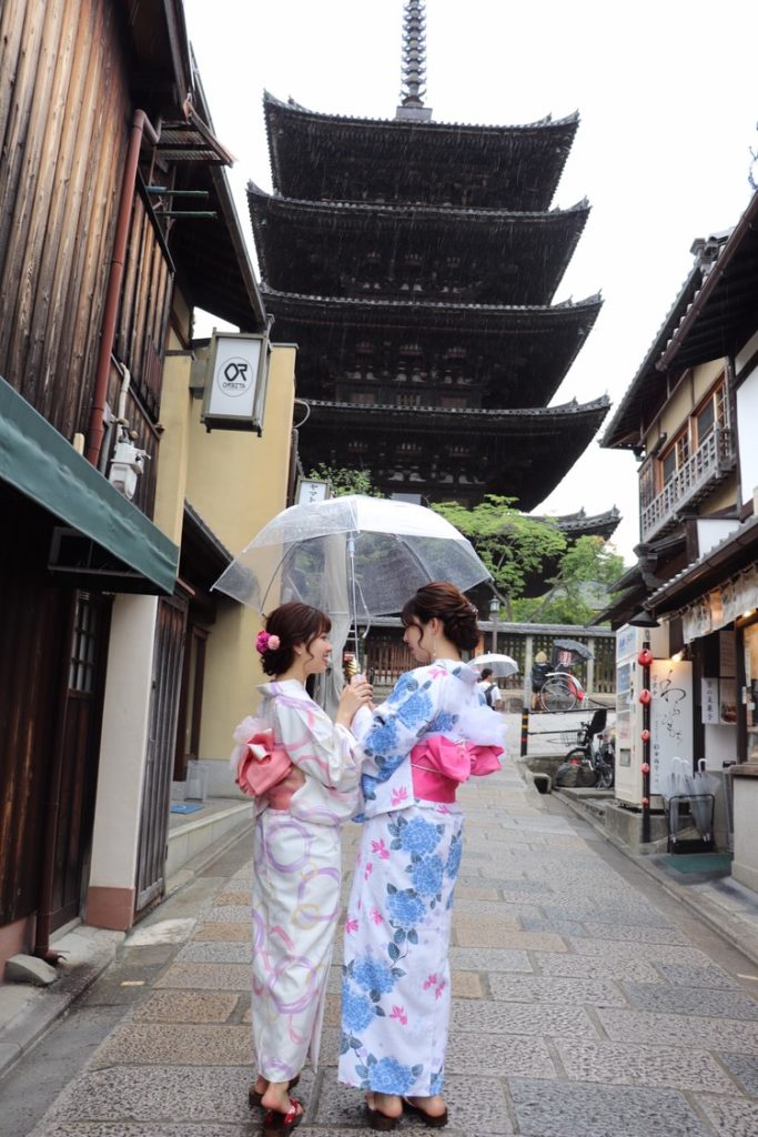 清水寺で浴衣レンタルをして八坂の塔で撮影