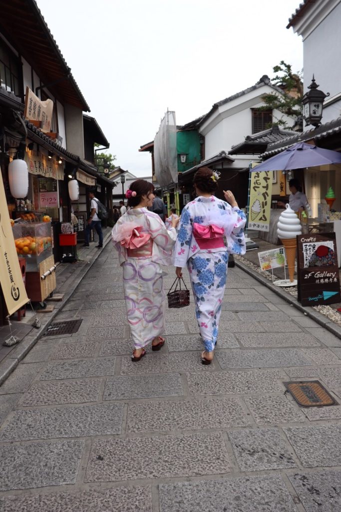 京都で浴衣レンタルして二年坂