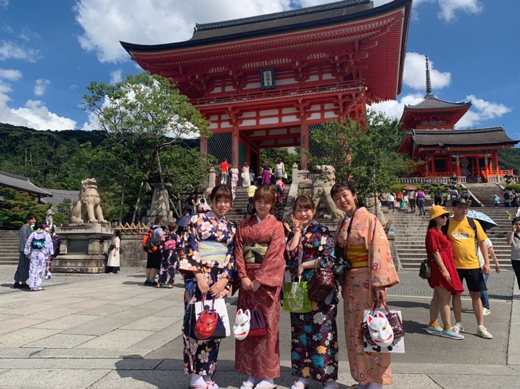 京都で学生同士で着物レンタル