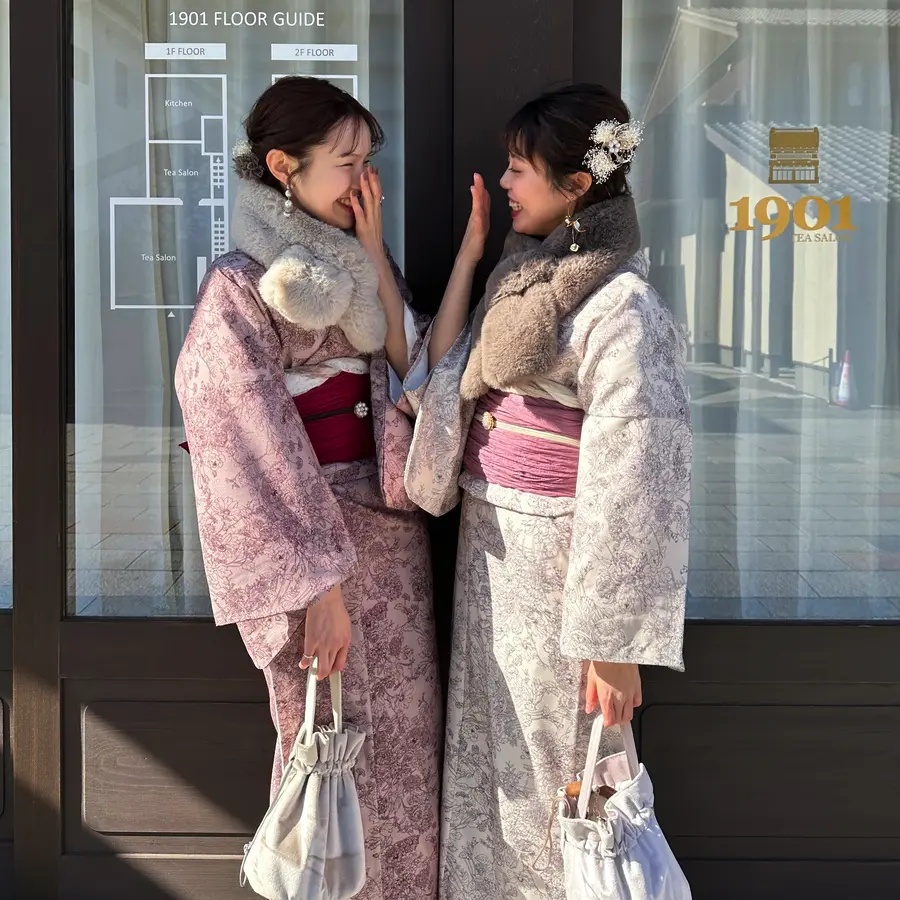オシャレな洋服のような柄の着物がおすすめ！（パターン3）