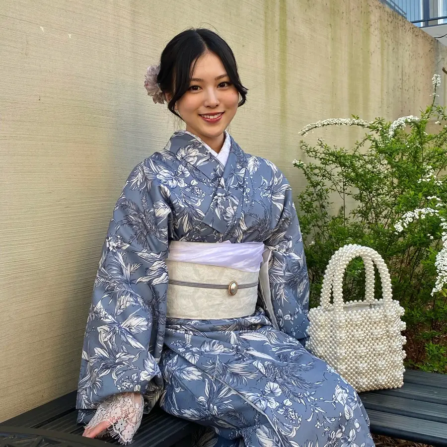 オシャレな洋服のような柄の着物がおすすめ！（パターン3）