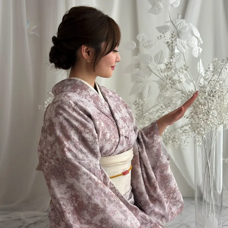 オシャレな洋服のような柄の着物がおすすめ！（パターン3）
