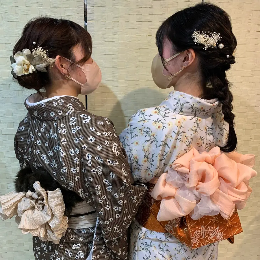 オシャレな洋服のような柄の着物がおすすめ！（パターン3）