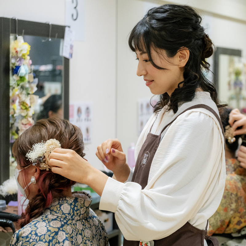 梨花和服のヘアセットの仕事イメージ