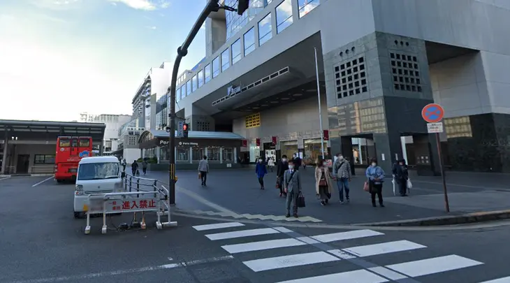 京都駅バス停ロータリー前出口